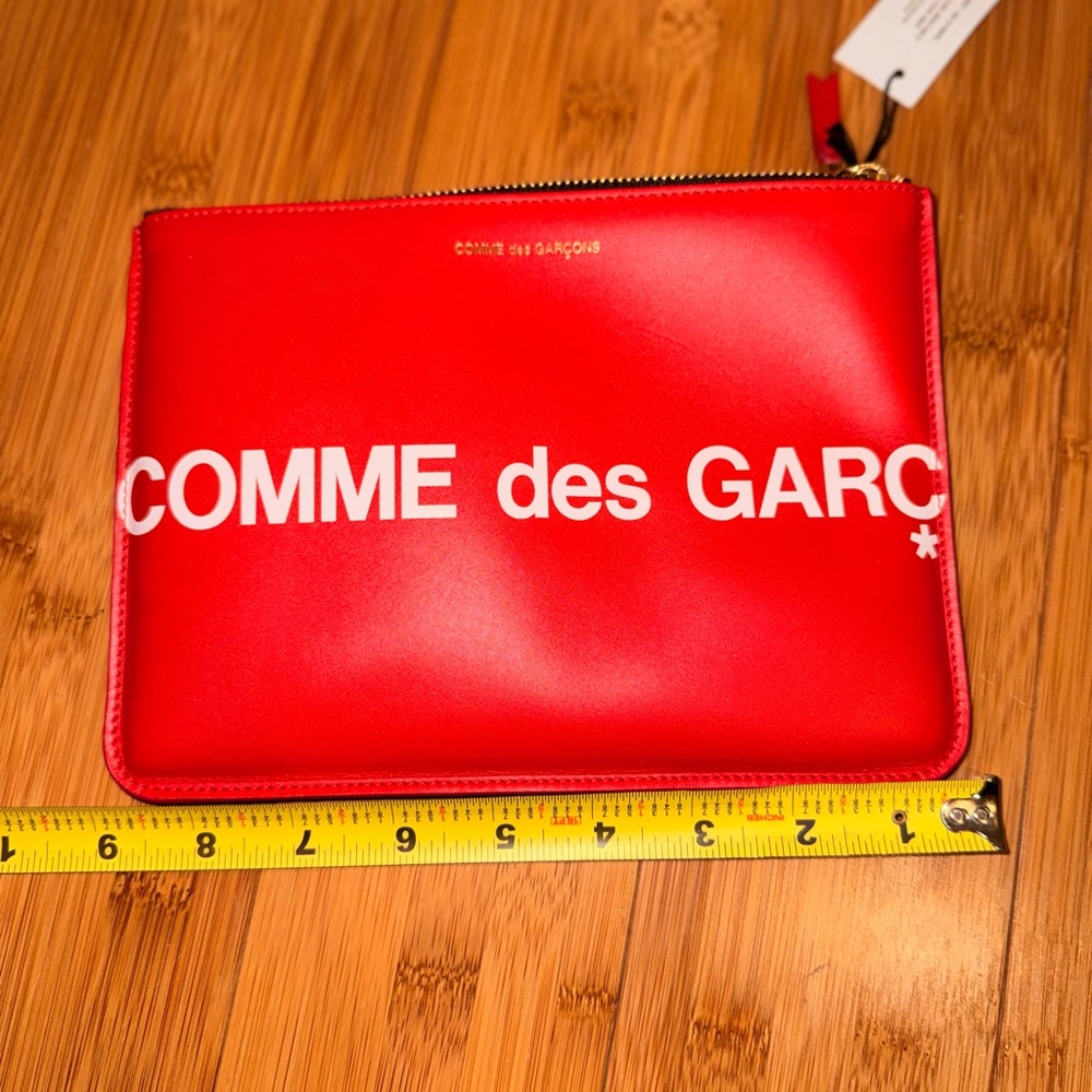 Authentic Comme des Garçons Red Clutch - Picture 4 of 4